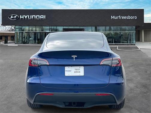 2025 Tesla Model Y Long Range Single Motor Rear-Wheel Drive