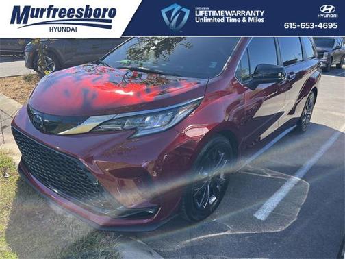 2023 Toyota Sienna XSE 7 Passenger