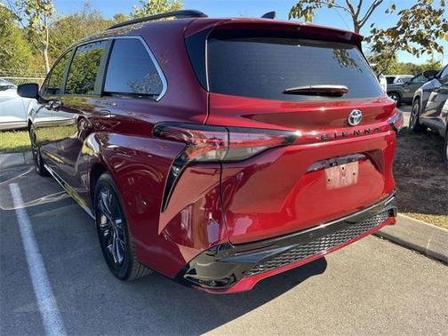 2023 Toyota Sienna XSE 7 Passenger