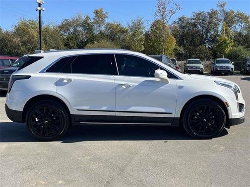 2022 Cadillac XT5 Premium Luxury