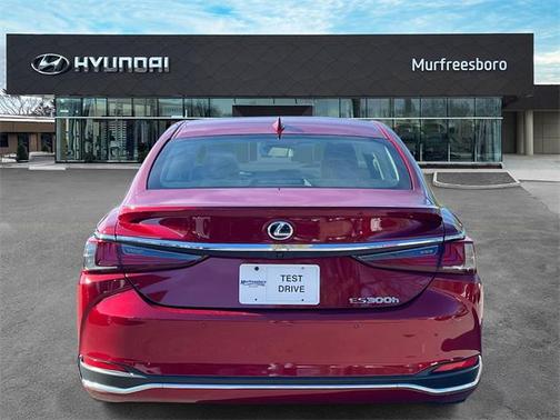 2020 Lexus ES 300h Base