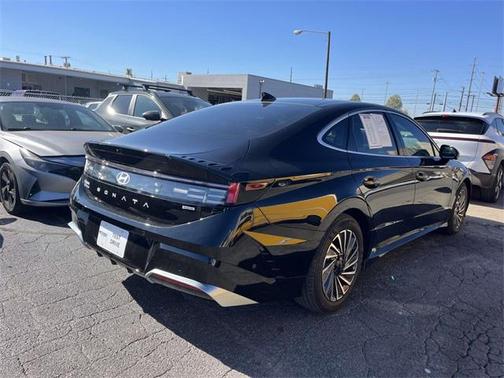 2025 Hyundai SONATA Hybrid Limited