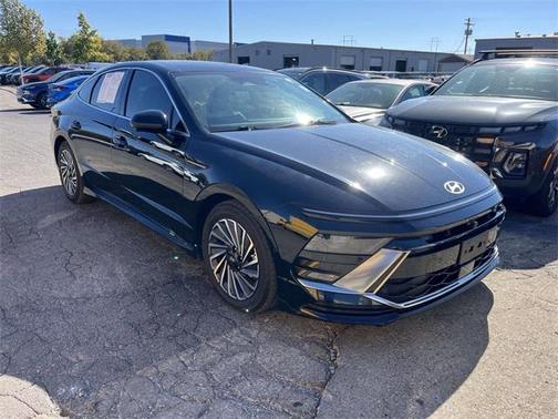 2025 Hyundai SONATA Hybrid Limited