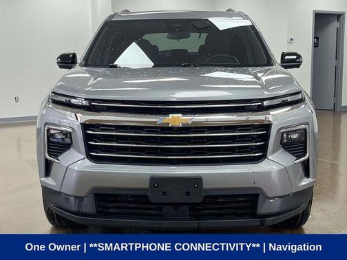 Sterling Gray Metallic 2024 Chevrolet Traverse LT