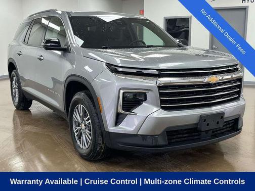 Sterling Gray Metallic 2024 Chevrolet Traverse LT