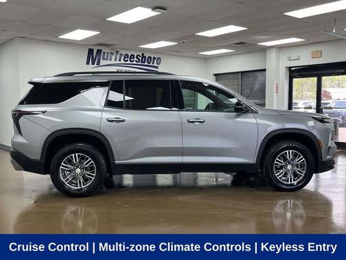 Sterling Gray Metallic 2024 Chevrolet Traverse LT