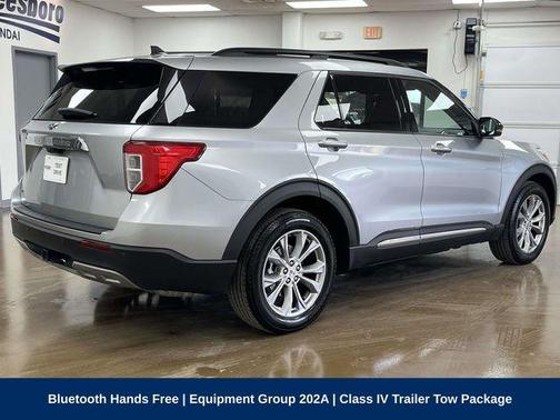 Iconic Silver Metallic 2024 Ford Explorer XLT
