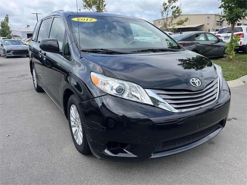 2012 Toyota Sienna XLE