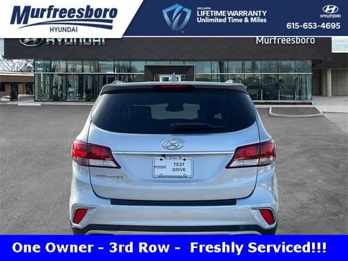 2017 Hyundai SANTA FE SE