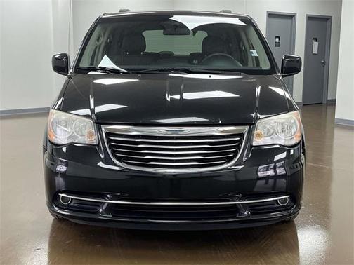 2014 Chrysler Town & Country Touring-L