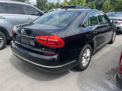 2016 Volkswagen Passat 1.8T S