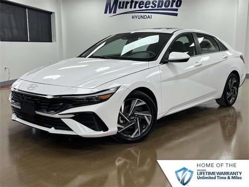 2025 Hyundai ELANTRA SEL