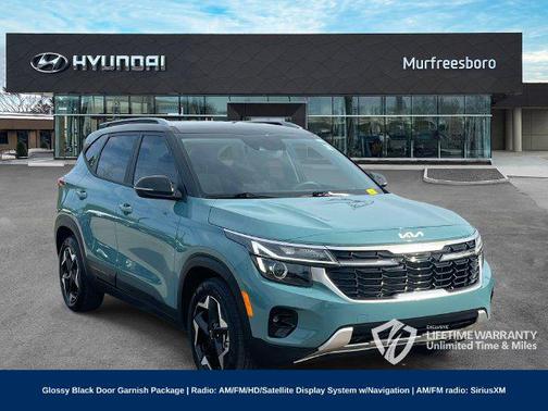 Pluton Blue/Black Roof 2025 Kia Seltos S