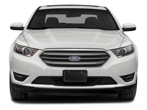White Platinum Clearcoat Metallic 2018 Ford Taurus Limited