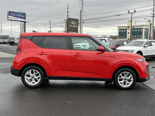 2022 Kia Soul LX