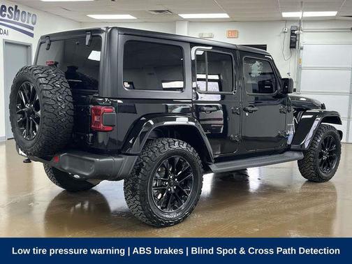 Black Clearcoat 2021 Jeep Wrangler Unlimited 4xe Sahara