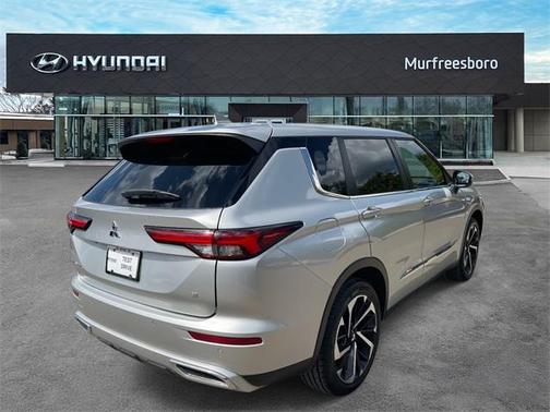 2022 Mitsubishi Outlander SE