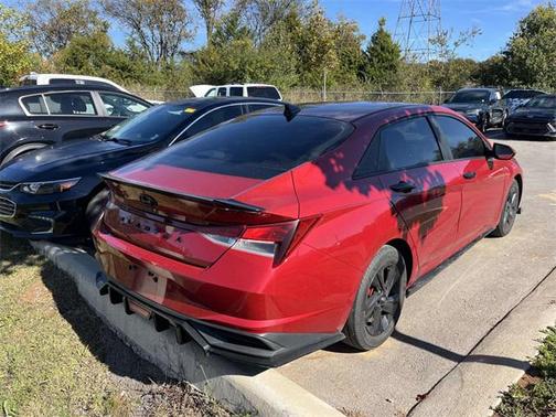 2022 Hyundai ELANTRA SEL