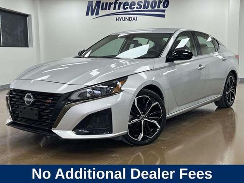 Brilliant Silver Metallic 2024 Nissan Altima SR FWD