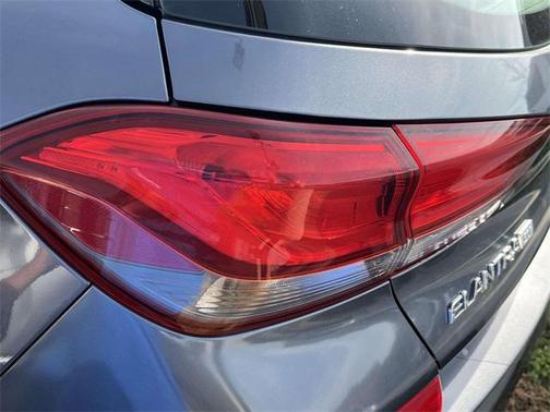 2018 Hyundai Elantra GT Base