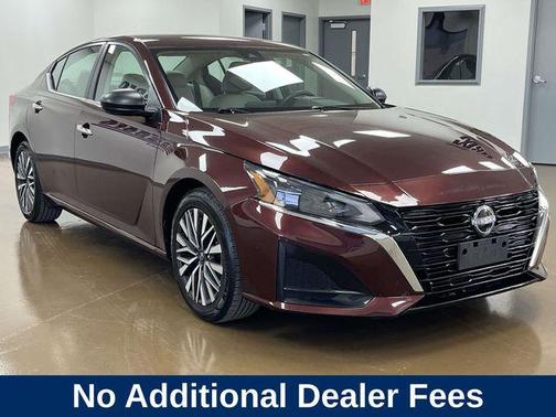Garnet Pearl Metallic 2024 Nissan Altima 2.5 SV