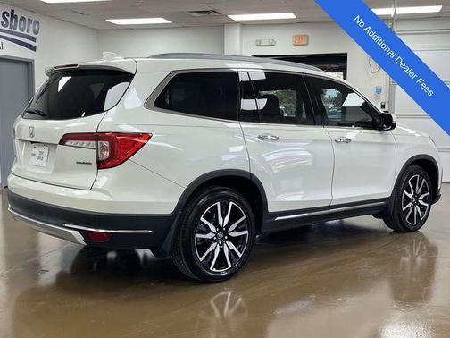 White Diamond Pearl 2019 Honda Pilot Touring 8-Passenger