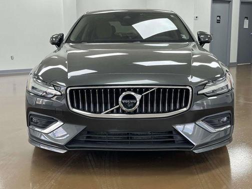 Pine Grey Metallic 2019 Volvo S60 T5
