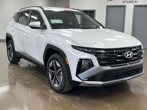 Creamy White Pearl 2026 Hyundai TUCSON Hybrid SEL Convenience