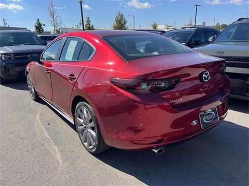 2022 Mazda Mazda3 FWD w/Preferred Package