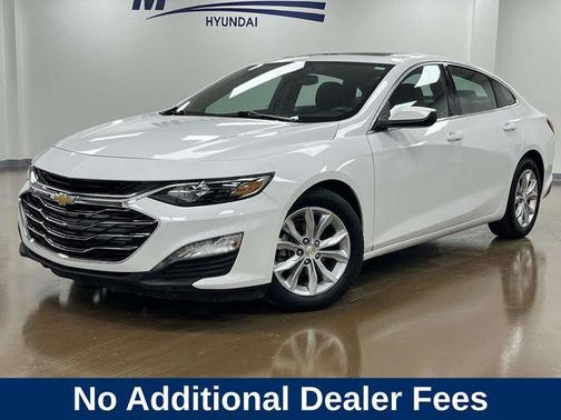 Summit White 2024 Chevrolet Malibu FWD 1LT