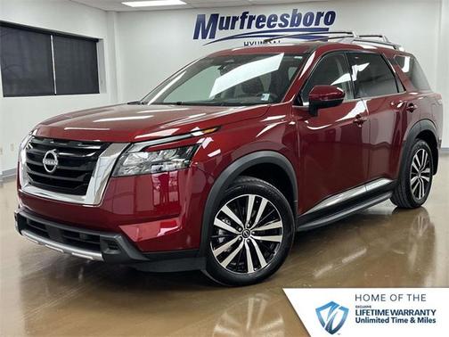 2025 Nissan Pathfinder Platinum FWD