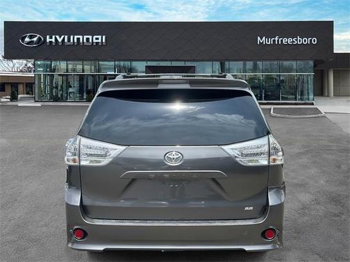 2013 Toyota Sienna SE