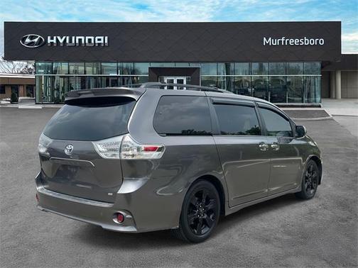 2013 Toyota Sienna SE