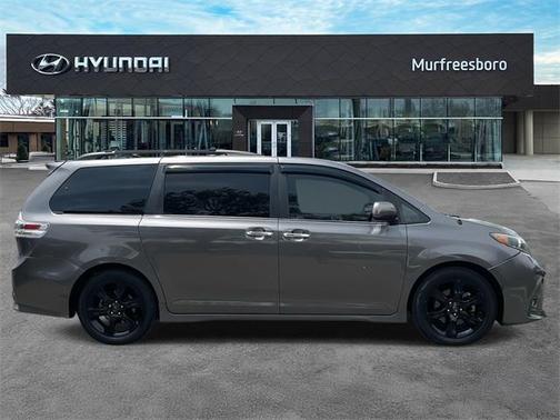 2013 Toyota Sienna SE