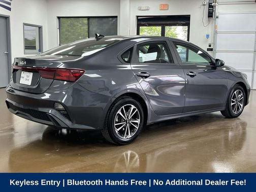 Gravity Gray 2023 Kia Forte LXS
