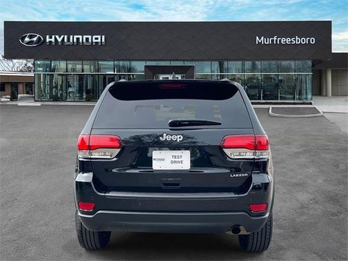 2021 Jeep Grand Cherokee Laredo