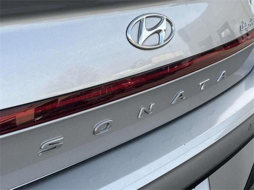 2022 Hyundai SONATA Limited