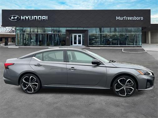 2024 Nissan Altima SR FWD