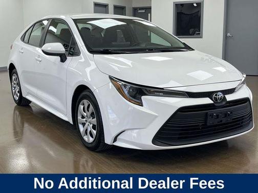 Ice Cap 2025 Toyota Corolla LE