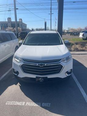 Summit White 2019 Chevrolet Traverse LT Cloth