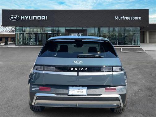 2025 Hyundai IONIQ 5 SE