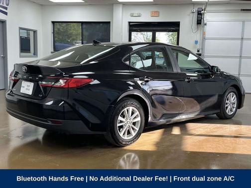 Midnight Black Metallic 2025 Toyota Camry SE