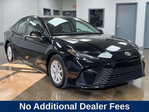 Midnight Black Metallic 2025 Toyota Camry SE