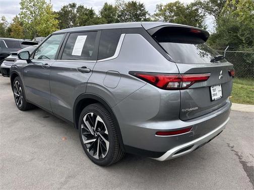 2023 Mitsubishi Outlander PHEV SE S-AWC
