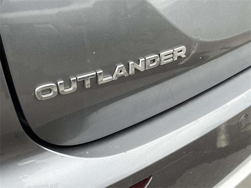 2023 Mitsubishi Outlander PHEV SE S-AWC