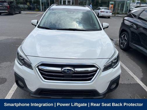 Crystal White Pearl 2019 Subaru Outback 2.5i Touring