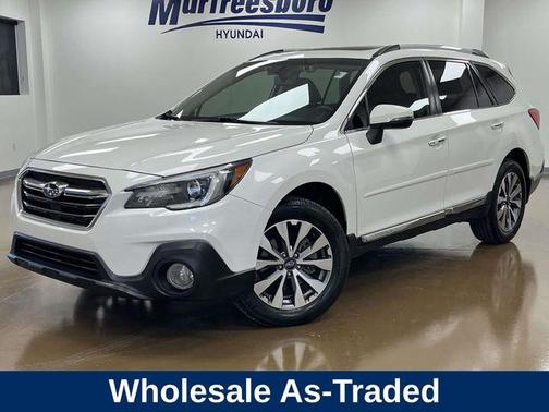 Crystal White Pearl 2019 Subaru Outback 2.5i Touring