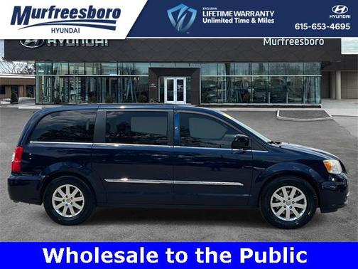 2013 Chrysler Town & Country Touring