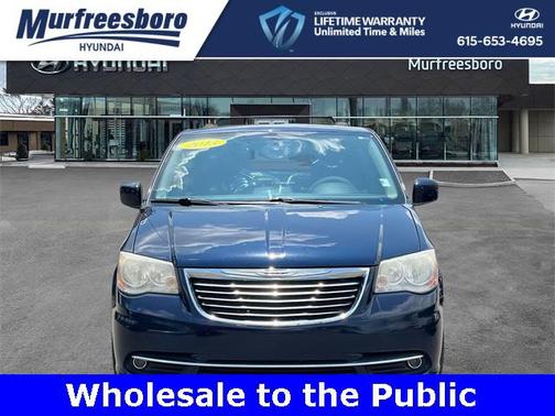 2013 Chrysler Town & Country Touring