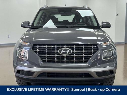 Ecotronic Gray 2025 Hyundai VENUE SEL